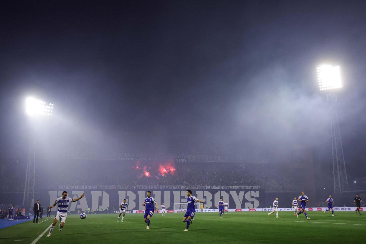 Zagreb: Atmosfera na tribini tijekom utakmice GNK Dinamo - NK Osijek